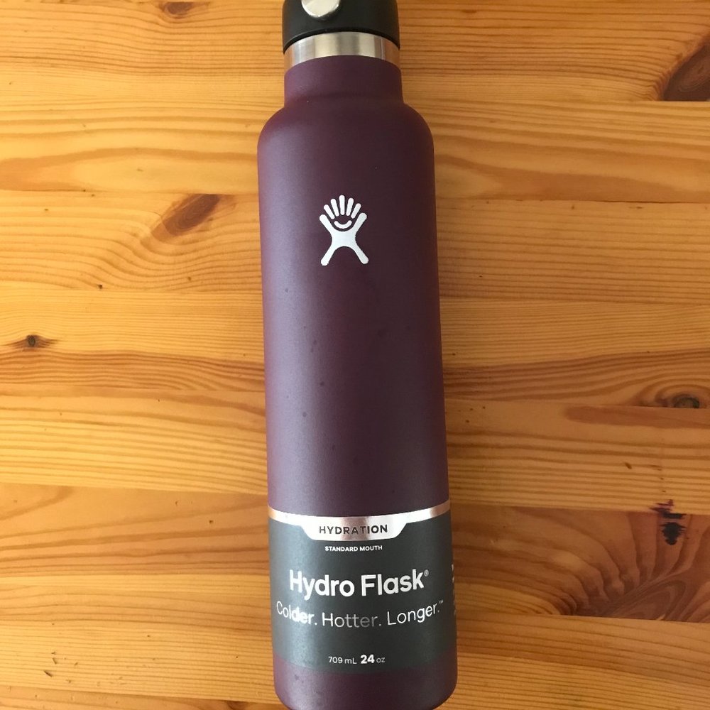 Hydro Flask 24oz Bottle Container Insulated Water NEW